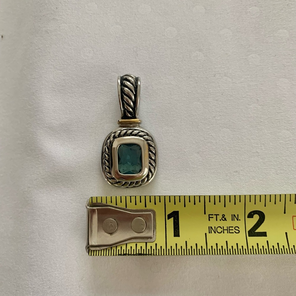 Pendant - Picture 5 of 11